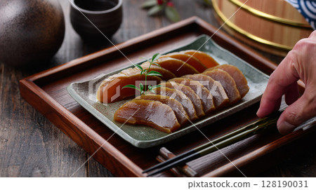 Highly fragrant Nara pickles, perfect as a side dish to go with sake or rice Highly fragrant Nara pickles, perfect as a side dish to go with sake or rice 128190031