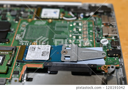 Laptop repair, SSD, data recovery, parts replacement Laptop repair, SSD, data recovery, parts replacement 128191042