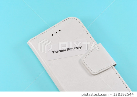 Image of a smartphone overheating 128192544