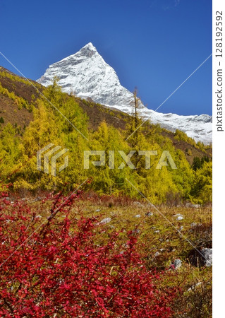 Sichuan Province, Siguniang Mountain and Shuangqiao Valley Hiking 128192592