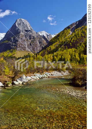 Sichuan Province, Siguniang Mountain and Shuangqiao Valley Hiking 128192599