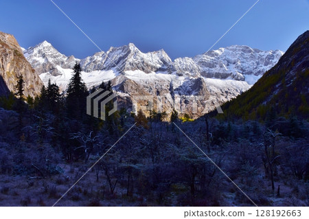 Sichuan Province, Siguniang Mountain and Shuangqiao Valley Hiking 128192663