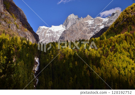四川省四姑娘山、雙橋溝徒步 四川省四姑娘山、雙橋溝徒步 128192752