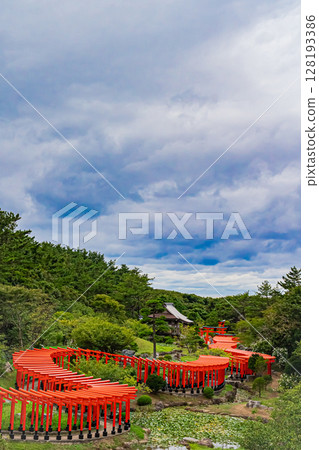 Scenery of Takayama Inari Shrine, Aomori Prefecture 128193386