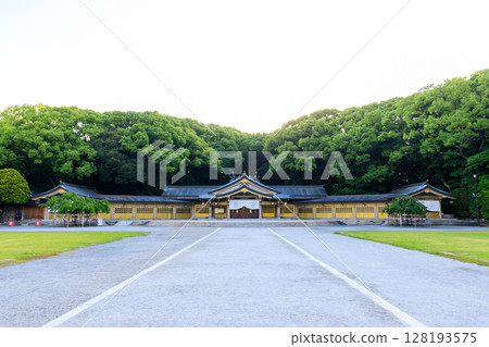 Fukuoka Prefectural Gokoku Shrine in early summer, Fukuoka City, Fukuoka Prefecture Fukuoka Prefectural Gokoku Shrine in early summer, Fukuoka City, Fukuoka Prefecture 128193575