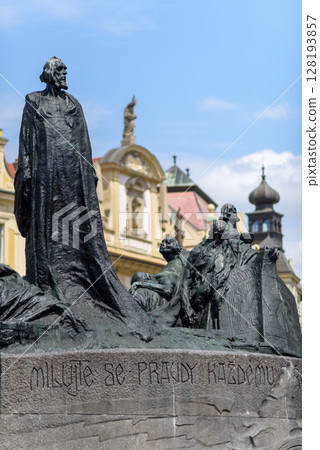 Jan Hus memorial in Old Town Square Staromestske namesti, historic square in the Old Town quarter of Prague, Czech Republic Jan Hus memorial in Old Town Square Staromestske namesti, historic square in the Old Town quarter of Prague, Czech Republic 128193857
