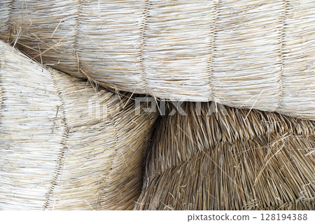 出雲大社神樂殿美麗的注繩雕塑 出雲大社神樂殿美麗的注繩雕塑 128194388