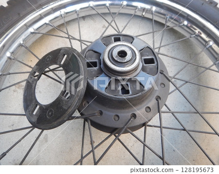 Hub damper replacement Hub damper replacement 128195673