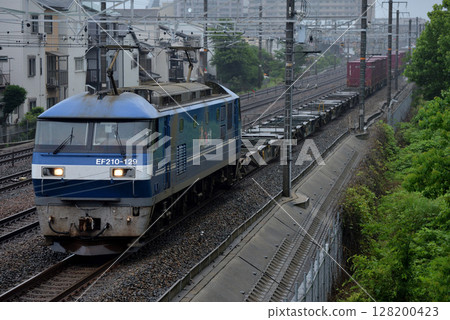 EF210-129 container freight train running on the Tokaido Line EF210-129 container freight train running on the Tokaido Line 128200423