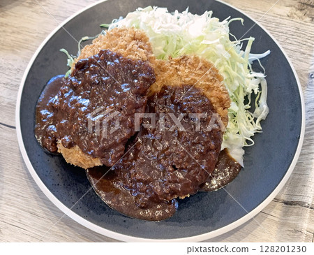 Minced meat cutlet with demi-glace sauce Minced meat cutlet Minced meat cutlet Minced meat cutlet with demi-glace sauce Minced meat cutlet Minced meat cutlet 128201230