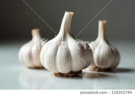 Garlic on table, close-up of fresh vegetable, bright kitchen. AI Generative Garlic on table, close-up of fresh vegetable, bright kitchen. AI Generative 128201749