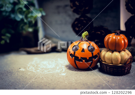 萬聖節南瓜和小南瓜 128202296