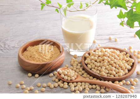 Beans 7 Soybeans and soybean products 128207940