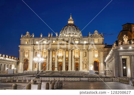 St. Peter's Basilica and Saint Peter's Square at dusk. Vatican. Rome. St. Peter's Basilica and Saint Peter's Square at dusk. Vatican. Rome. 128208627