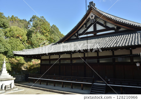 Konkai-Komyoji Temple, Daihojo, from the side (Sakyo Ward, Kyoto City) Konkai-Komyoji Temple, Daihojo, from the side (Sakyo Ward, Kyoto City) 128210966