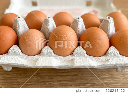 紅雞蛋雞蛋包 紅雞蛋雞蛋包 128213422