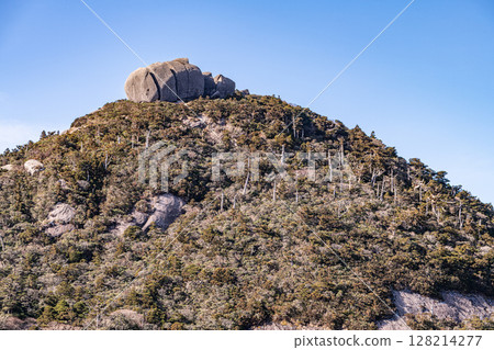 Tofu Rock, Mount Takaban, World Natural Heritage Site, Yakushima (Winter) 128214277