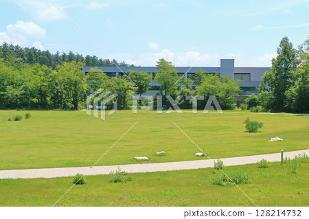 Suntory Mineral Water Northern Alps Shinano Forest Factory Mizunowa Square Suntory Mineral Water Northern Alps Shinano Forest Factory Mizunowa Square 128214732