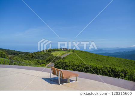 十國嶺全景露台的長椅 十國嶺全景露台的長椅 128215600