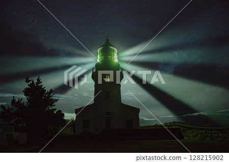 屋久島燈塔之光 屋久島國立公園（夏季 128215902