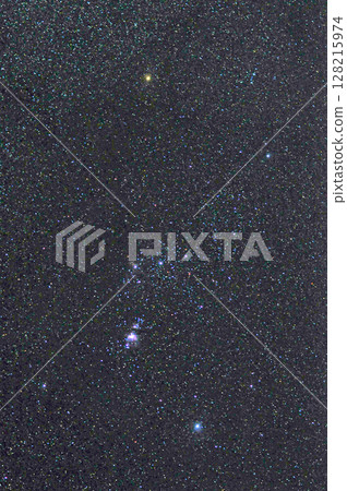 獵戶座在夏威夷大島拍攝的照片 128215974