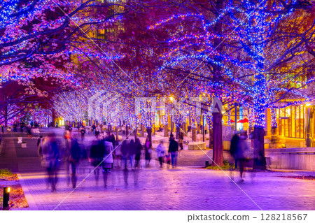 Yokohama Christmas/Yokohama Mirait 128218567