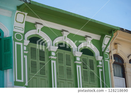 Detailed view of windows, doors and balconies of city buildings Detailed view of windows, doors and balconies of city buildings 128218690