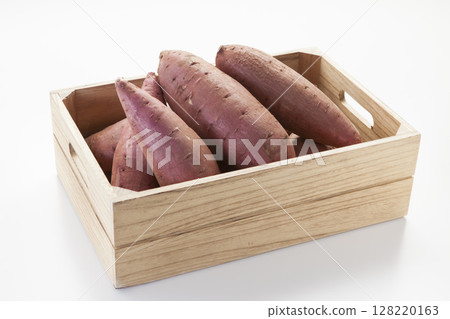 在一個木盒子裡的地瓜 128220163