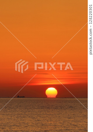 Sunset over the sea Sunset over the sea 128220301