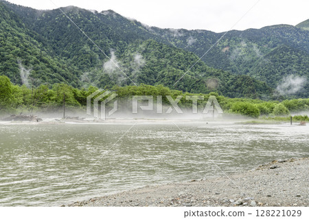 Taisho Pond after the rain Taisho Pond after the rain 128221029