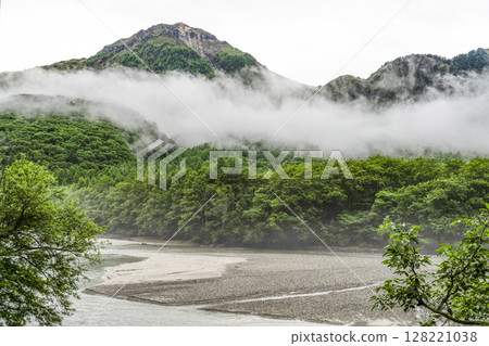 Taisho Pond and Mt. Yake after the rain 128221038