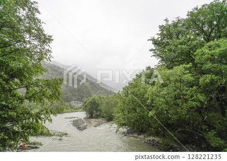 Rain Kamikochi 128221235
