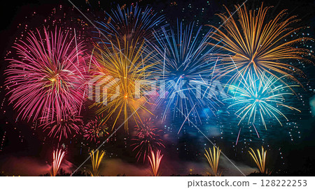 令人印象深刻的夏季煙火節 128222253