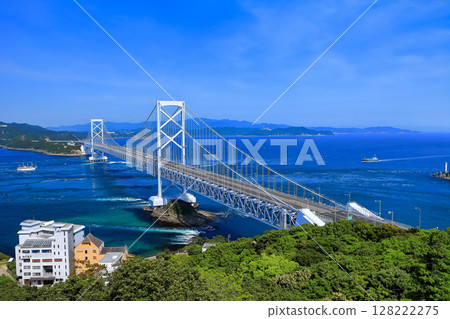 【德島縣】晴天時的大鳴門大橋和鳴門海峽（鳴門漩渦） 128222275