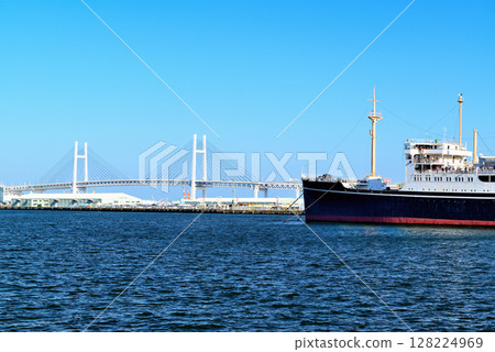View of the Bay Bridge from Yamashita Park, Yokohama 128224969
