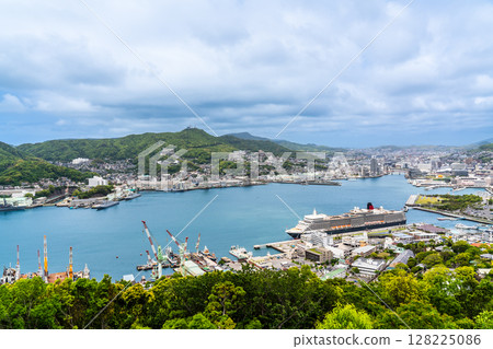 Cruise ship arriving at Nagasaki Port (Queen Elizabeth) Mount Nabekanmuri [Nagasaki City] 128225086