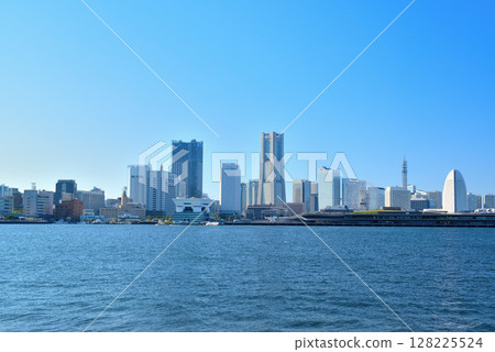 橫濱：從山下碼頭眺望橫濱大棧橋碼頭和那多未來 128225524