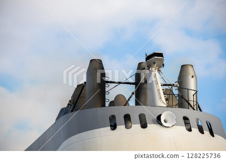 [Tokyo Kyushu Ferry Funnel bound for Mayu Shinmoji] 128225736