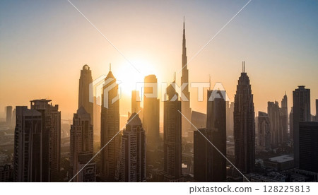 太陽在建築之間升起 128225813
