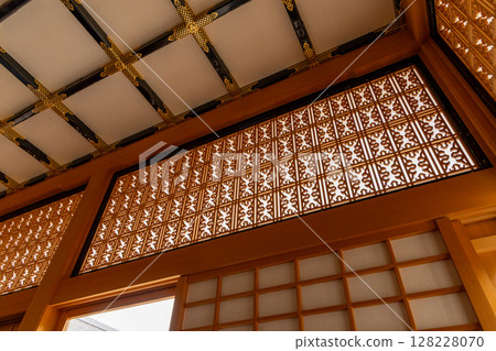 Latticework and ceiling decorations of the Honmaru Palace of Nagoya Castle Latticework and ceiling decorations of the Honmaru Palace of Nagoya Castle 128228070