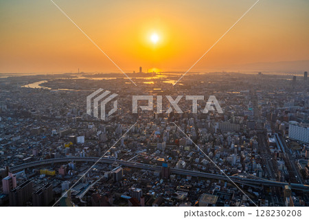 大阪城市景觀：大阪市中心的夜景 128230208