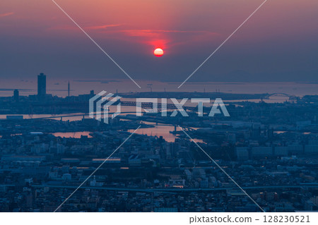 Osaka Cityscape: Evening view of downtown Osaka Osaka Cityscape: Evening view of downtown Osaka 128230521