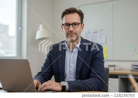 successful businessman successful businessman 128230703