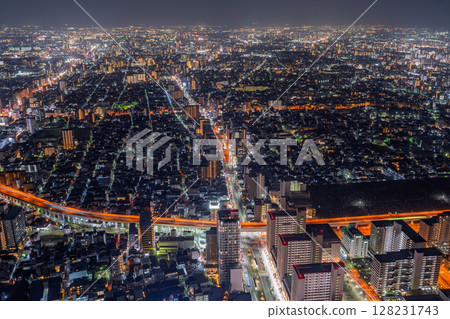大阪府：大阪市和市中心的夜景 128231743
