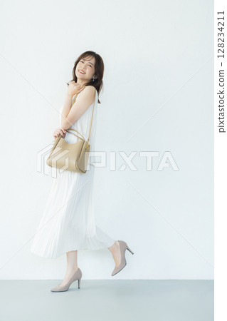 中年婦女肖像 中年婦女肖像 128234211