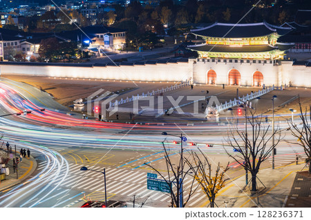 Seoul Gwanghwamun at night 128236371