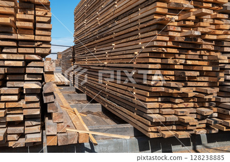 Warehouse with various types of timber 128238885