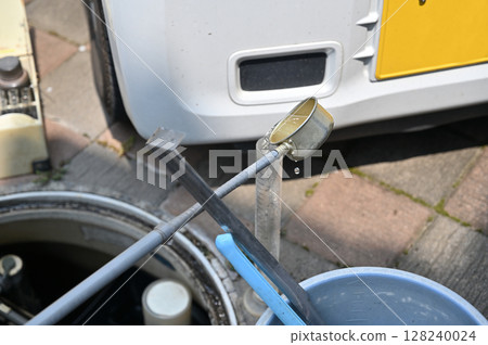 Septic tank maintenance, inspection, cleaning, and maintenance Septic tank maintenance, inspection, cleaning, and maintenance 128240024