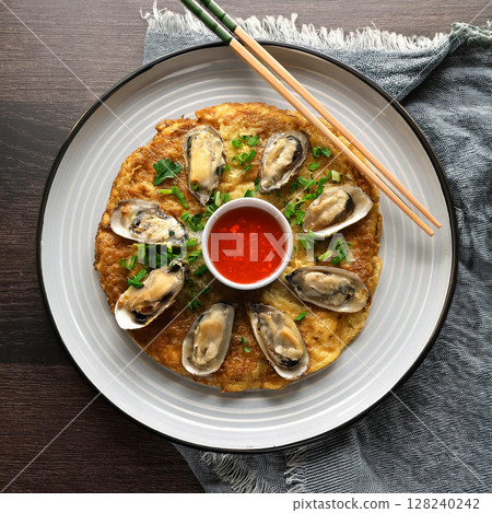 Crispy Oyster Omelette With Spicy Sauce 128240242