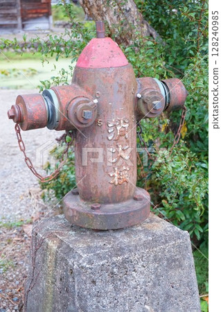 消防栓、荻町合掌造村、世界遺產、白川鄉、茅草屋頂 消防栓、荻町合掌造村、世界遺產、白川鄉、茅草屋頂 128240985